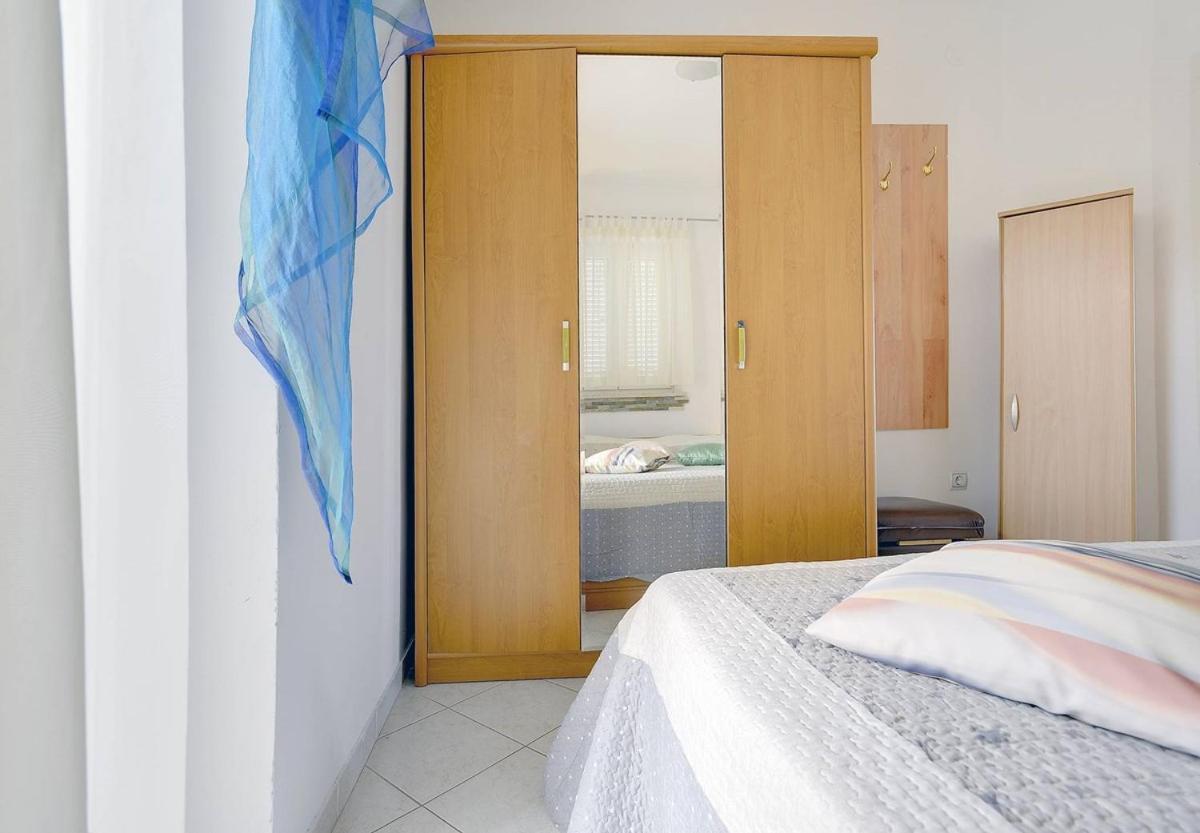 Apartment Mirna Premantura Exterior foto